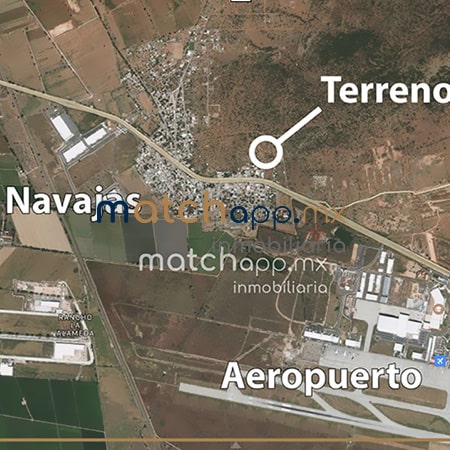terreno cerca del aeropuerto de Querétaro, para uso residencial, habitacional, comercial en venta por Carlos Esparza Ramón de matchapp.mx